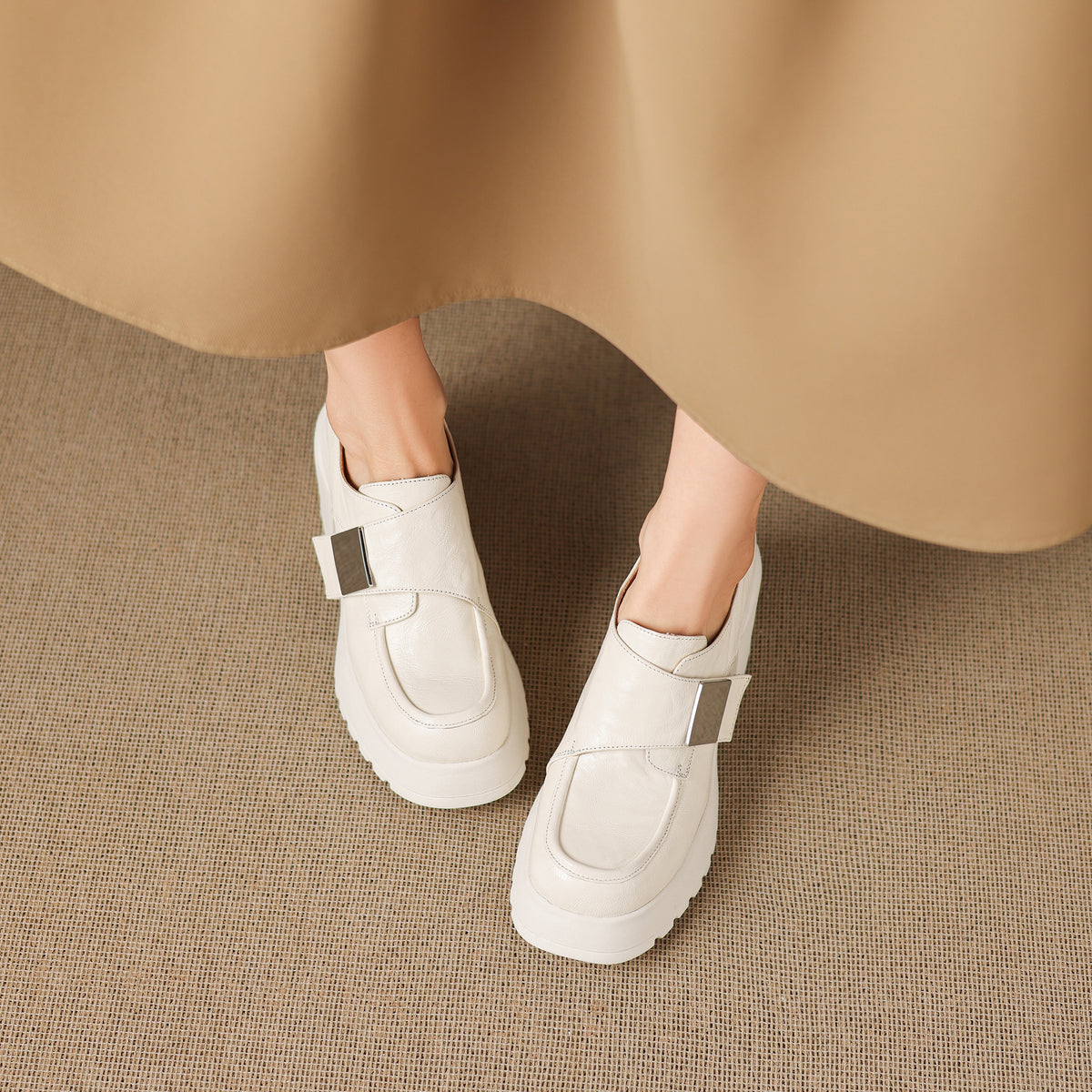 Pantofi mocasini damă din piele de oaie, toc gros, talpă din cauciuc expandat, stil minimalist