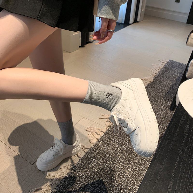 Pantofi platformă damă din piele, talpă groasă înălțătoare, model casual cu șireturi