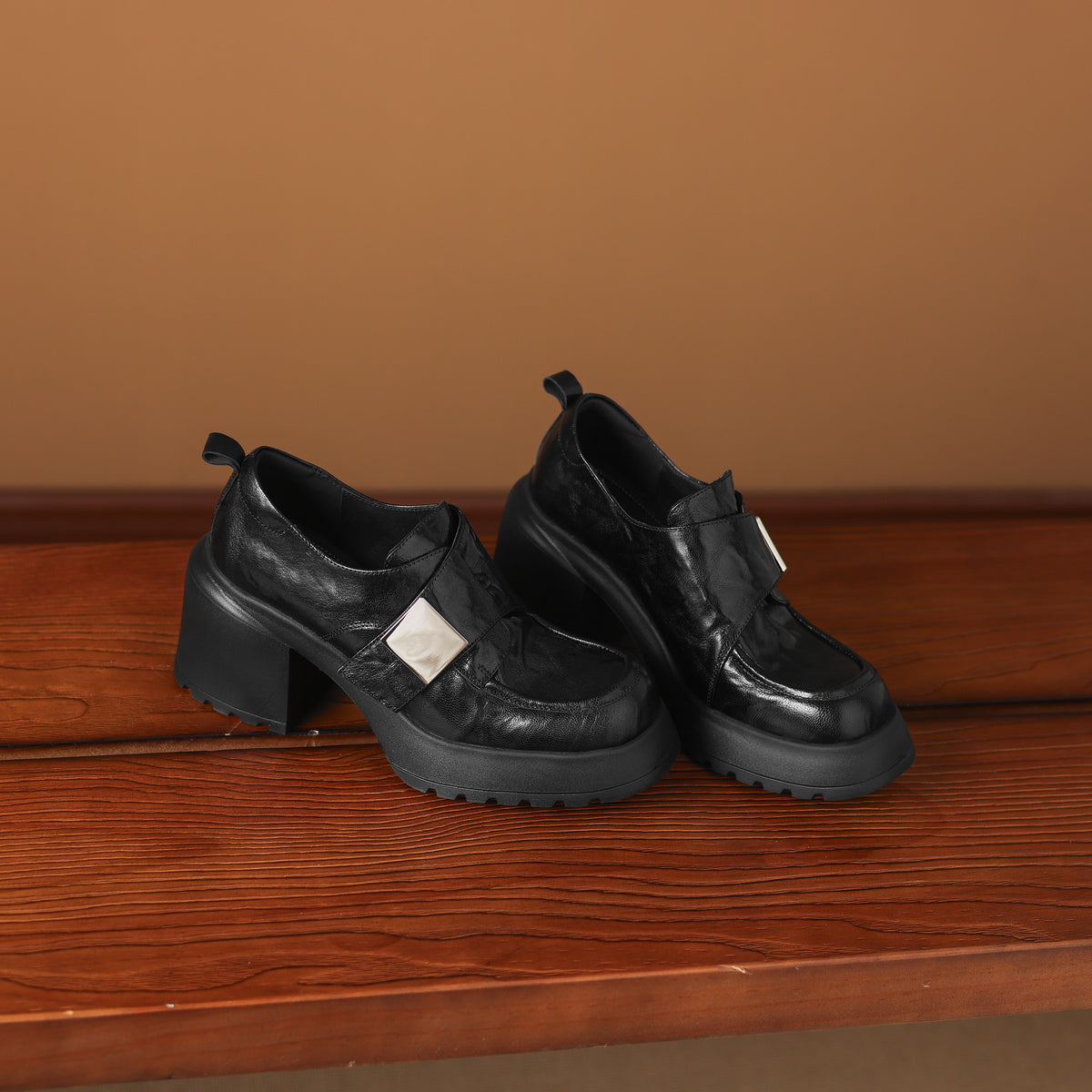 Pantofi mocasini damă din piele de oaie, toc gros, talpă din cauciuc expandat, stil minimalist