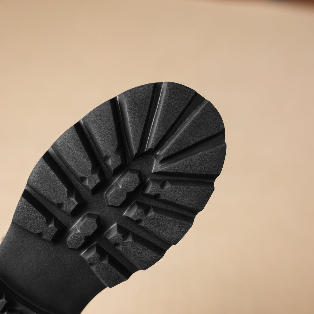 Ghete scurte damă cu platformă, înălțare ascunsă 10cm, piele naturală, catarama decorativă